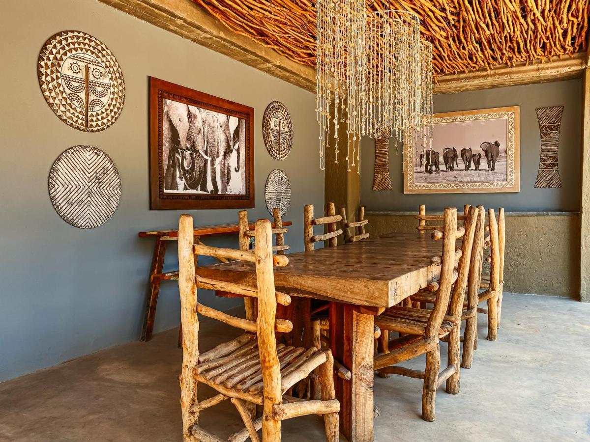 Gwango Heritage Resort Dete Exterior photo