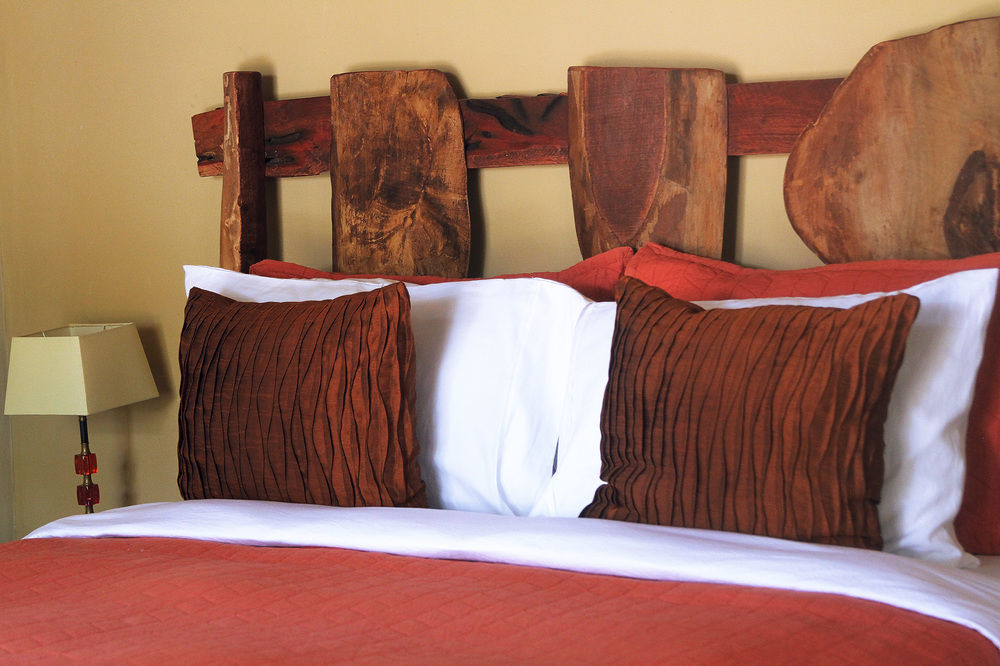 Gwango Heritage Resort Dete Exterior photo