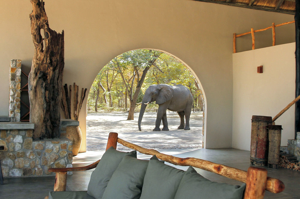 Gwango Heritage Resort Dete Exterior photo