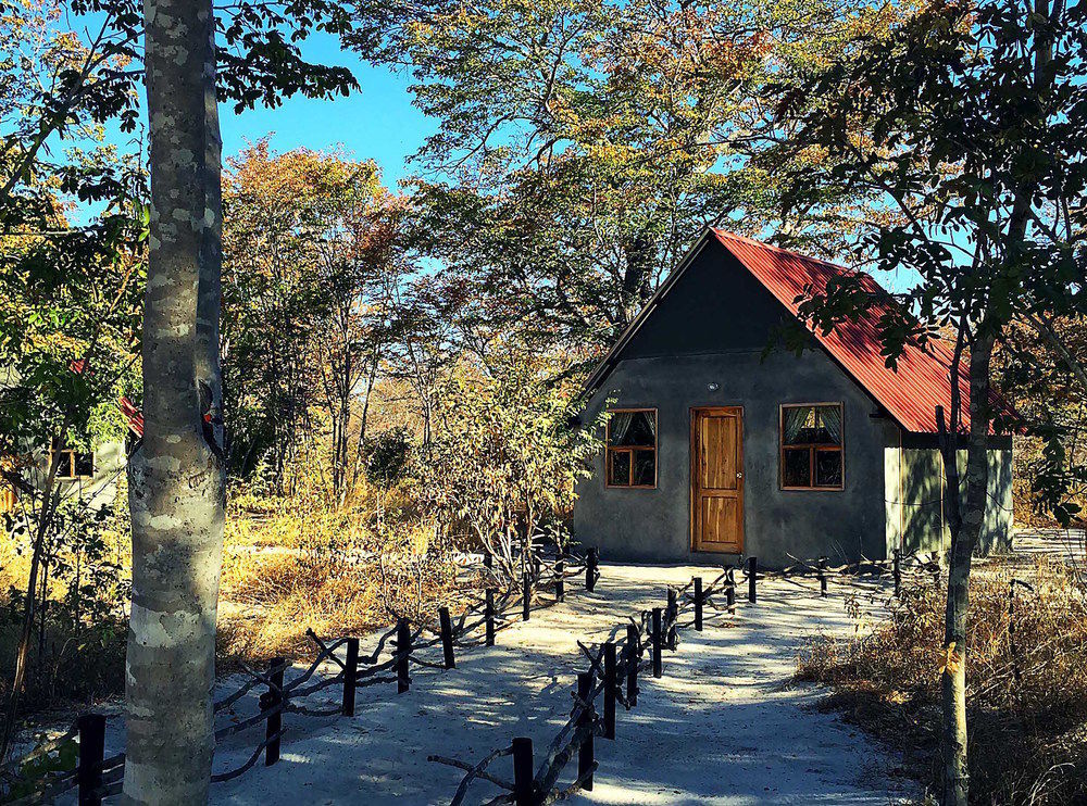 Gwango Heritage Resort Dete Exterior photo